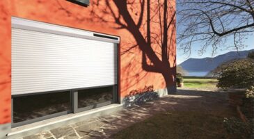 Qu’appelle-t-on volets roulants électriques solaires ?