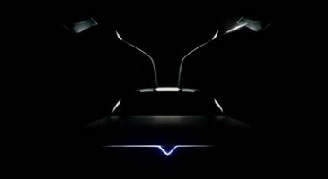 La mythique DeLorean tease son retour en 2022 !