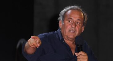 Législatives: Platini dénonce les commentaires politiques des Bleus