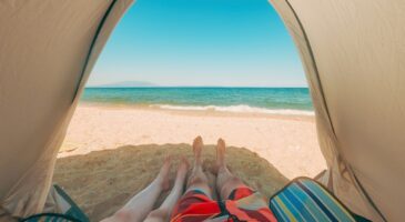 Fini la serviette sur le sable : cette trouvaille GiFi à moins de 20 € se déplie en deux secondes et protège toute la famille du soleil