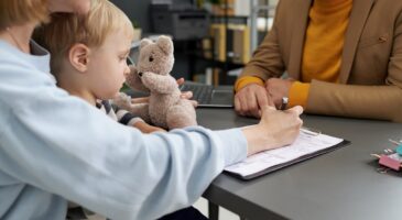 Succession : les petits-enfants peuvent hériter à la place de leurs parents dans certains cas, ce que dit la loi