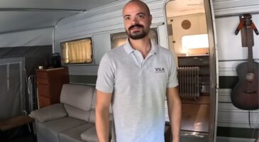 Albert a transformé son camping-car pour s’installer au milieu de la forêt : "Je me suis construit un petit abri. J’y suis resté 7 mois sans eau courante, sans électricité et sans rien d’autre"