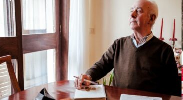Ivan, retraité de 74 ans avec 4 138 euros de pension : « J’ai un tableur avec 12 onglets où j’enregistre tous mes revenus et mes dépenses »