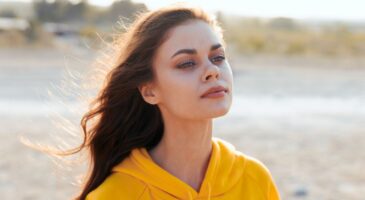 "Je suis abrosexuelle et il m’a fallu 30 ans pour le comprendre alors je me fiche du regard des autres"