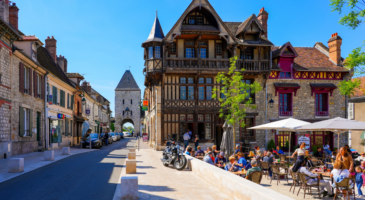 Ce village à moins d'1 heure de Paris va devenir votre seconde maison