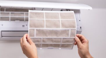 Les experts en climatisation sont formels : "Ne pas nettoyer les filtres des climatiseurs tous les 15 ou 30 jours en été réduit leur efficacité de moitié"