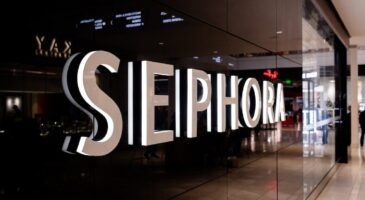 "Jusqu’à 18x plus de collagène" : ce sérum Estée Lauder, vendu chez Sephora, booste la fermeté de 5 zones clés du visage