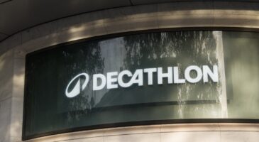 Decathlon : plus tendance que la doudoune légère, cette veste coupe-vent qui protège de la pluie est l'indispensable de l'automne-hiver 2026