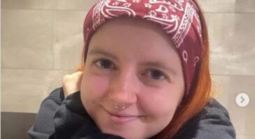 Sarah souffre du syndrome Gilles de la Tourette et de tocs depuis ses 5 ans : "je profère involontairement des insultes. Il y a des moments où l’on doit être sérieux et c'est impossible"