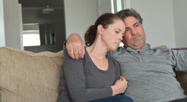 Rosa et son mari touchent 2 800 euros à deux avec un prêt immobilier de 1 100 euros : "Nous ne vivons que pour payer la maison et les factures"