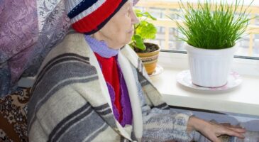 Martine, retraitée de 71 ans, ne peut plus payer le chauffage : « Chez moi, il fait des fois 10, 12 °C. Je mets des pulls, des gilets, un plaid »