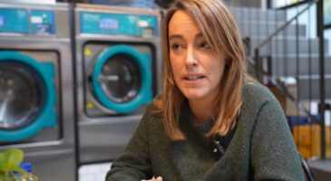 Marta, propriétaire d'une laverie automatique et d'un café : "L'investissement s'élève à 140 000 euros et nous facturons environ 24 000 euros par mois, même si nous ne recevons que 3 500 euros nets après les charges et les impôts"