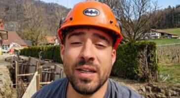 Rafael, maçon exilé en Suisse, sur son licenciement : "Dès l'après-midi, j'avais déjà trois offres d'emploi sur la table"