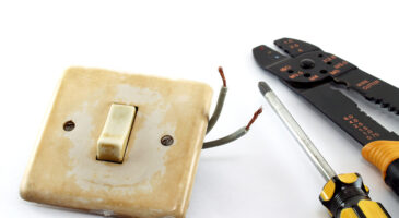 Comment remplacer un interrupteur abîmé ?