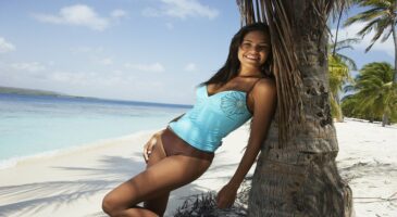 Maillot de bain tankini ou une pièce : lequel choisir ?