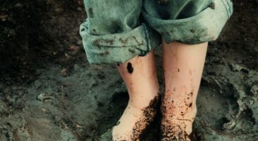 Détacher les vêtements : astuces pour chaque type de tache !