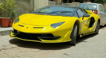 Une Honda Civic se cache sous cette Lamborghini Aventador SVJ