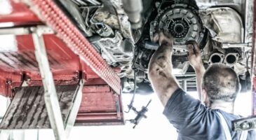 Emetteur & récepteur d’embrayage : pourquoi & quand les changer ?