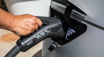 Voitures électriques : tout savoir sur leurs abréviations !