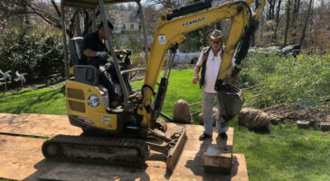 Il déterre un coffre de son jardin, ce qu’il y trouve va choquer tout le monde