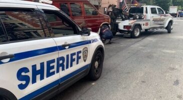 Des camionnettes qui servaient d'Airbnb enlevées par la fourrière