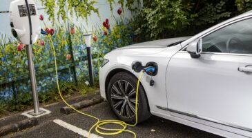 Bornes de recharge pour voiture électrique : où les trouver ?