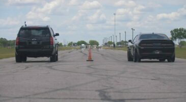 Drag Race : Chevrolet Tahoe vs Dodge Challenger Hellcat !