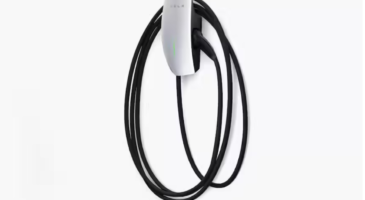 Tesla : son chargeur de 3ème génération arrive en France