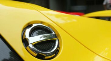 Carburants synthétiques, alternative aux voitures électriques ?