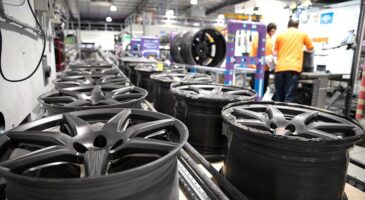 La roue en fibre de carbone se démocratise sur nos voitures