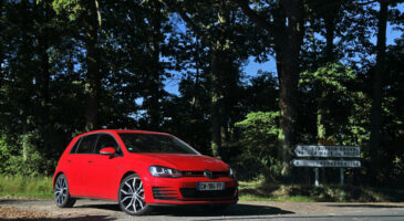 Une Golf GTI métamorphosée par un kit de suspension !