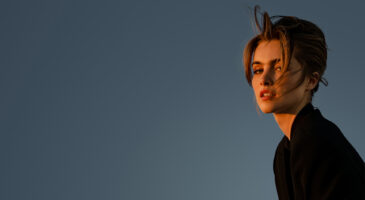 Faire un relooking coiffure dans un salon Camille Albane