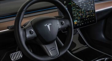 L'Autopilot de Tesla bientôt sur d'autres marques de voiture ?