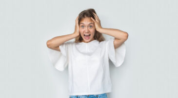 “J’ai vidé mon placard et je pense que j’ai un problème” : horrifiée, cette modeuse ne se remet pas de ce qu’elle voit