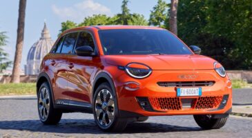 Fiat 600e (2023) : un crossover urbain à 600 km d'autonomie !