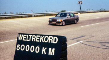 Mercedes-Benz 190 E : plus d'un tour du monde en 8 jours !