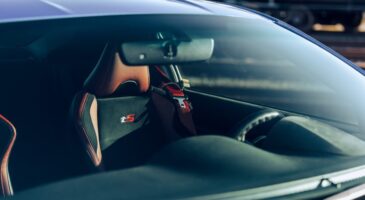 On l’a tous sous les yeux, mais peu savent à quoi sert également le pare-brise