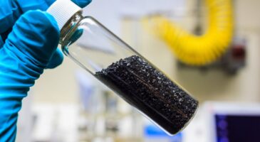 Cette poudre mystérieuse pourrait révolutionner les voitures électriques !