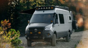 Ce Mercedes Sprinter est plus cher qu'une Lamborghini Huracan !