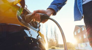 Voitures électriques : bientot un gros changement pour les acheteurs ?