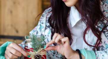 15 astuces brillantes et pratiques pour recycler les pots en verre pour Noël