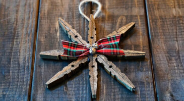 Recyclage : astuces simples pour utiliser les pinces à linge en bois comme accessoires de déco !