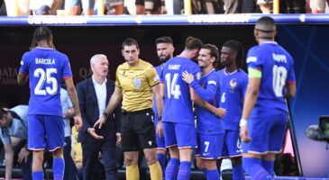 "Ne pas jouer beaucoup ne me fait pas plaisir", un Bleu vide son sac