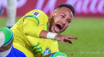 "J'ai souffert chaque jour", Neymar pleure à chaudes larmes