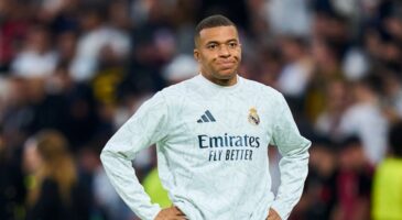 Mis dehors, Kylian Mbappé envoie un message fort !