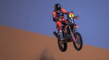 Dakar: Sanders seul au monde