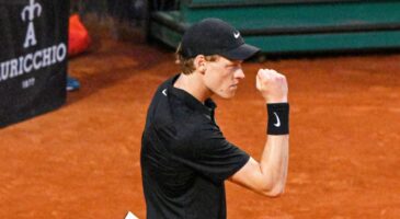 Rome : Sinner et Hurkacz poursuivent leur route