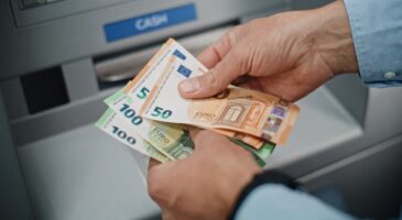 Paule, retraitée de 80 ans, espère toucher jusqu’à 2 500 € par semaine en louant sa maison