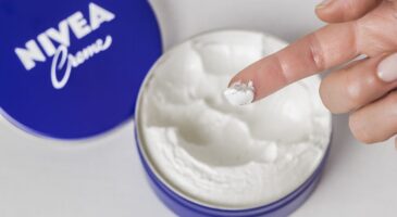 "Adieu les rides" : à partir de 60 ans, voici la crème Nivea anti-rides la plus efficace