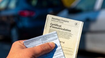 Arnaque à la carte grise : cette nouvelle escroquerie cible les acheteurs et vendeurs de voitures d’occasion